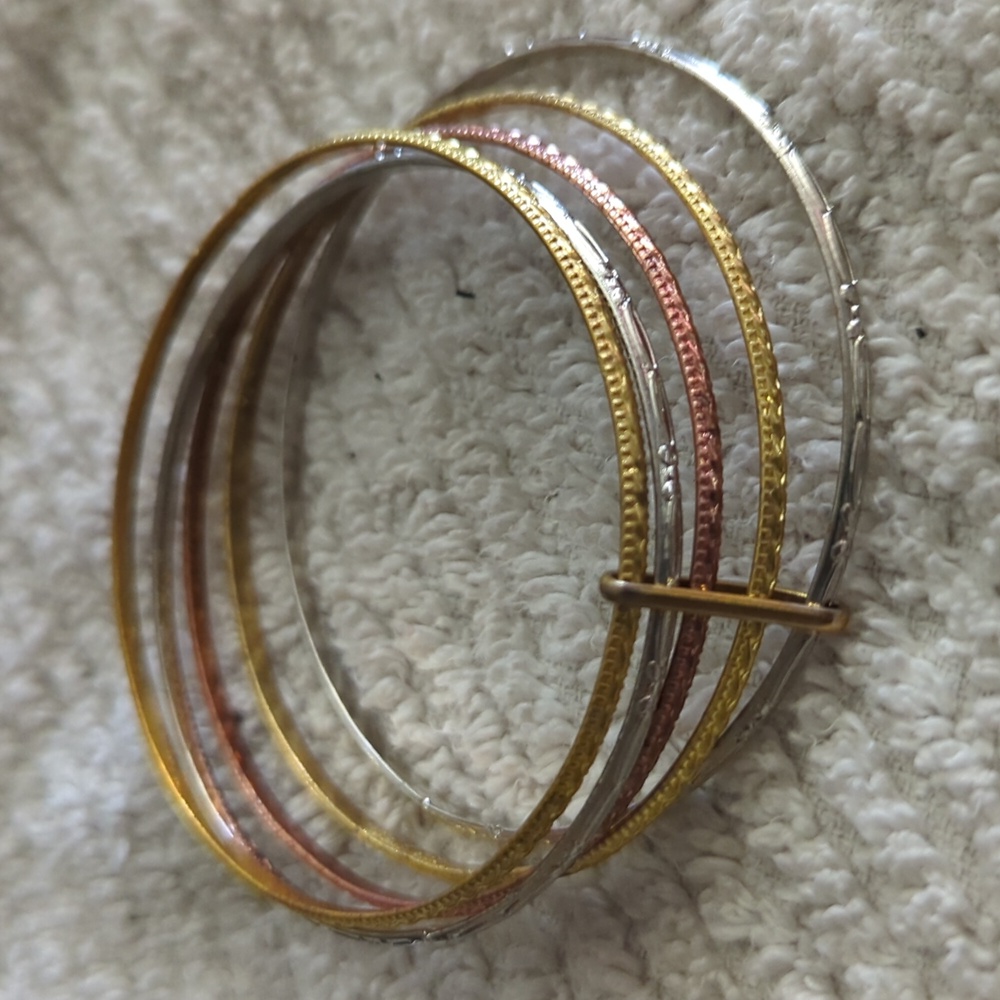 ~ Bracelet - Picture 3 of 8